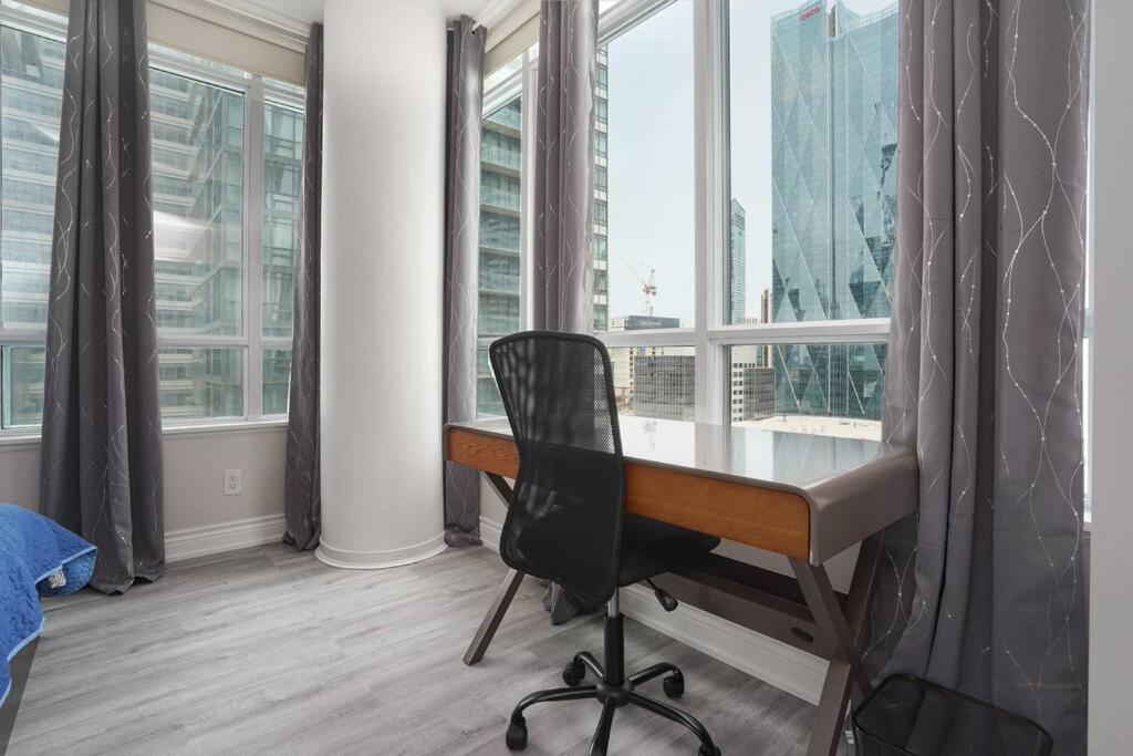 1504 Brand New Best Location 1Br Den With Amazing View 多伦多 外观 照片